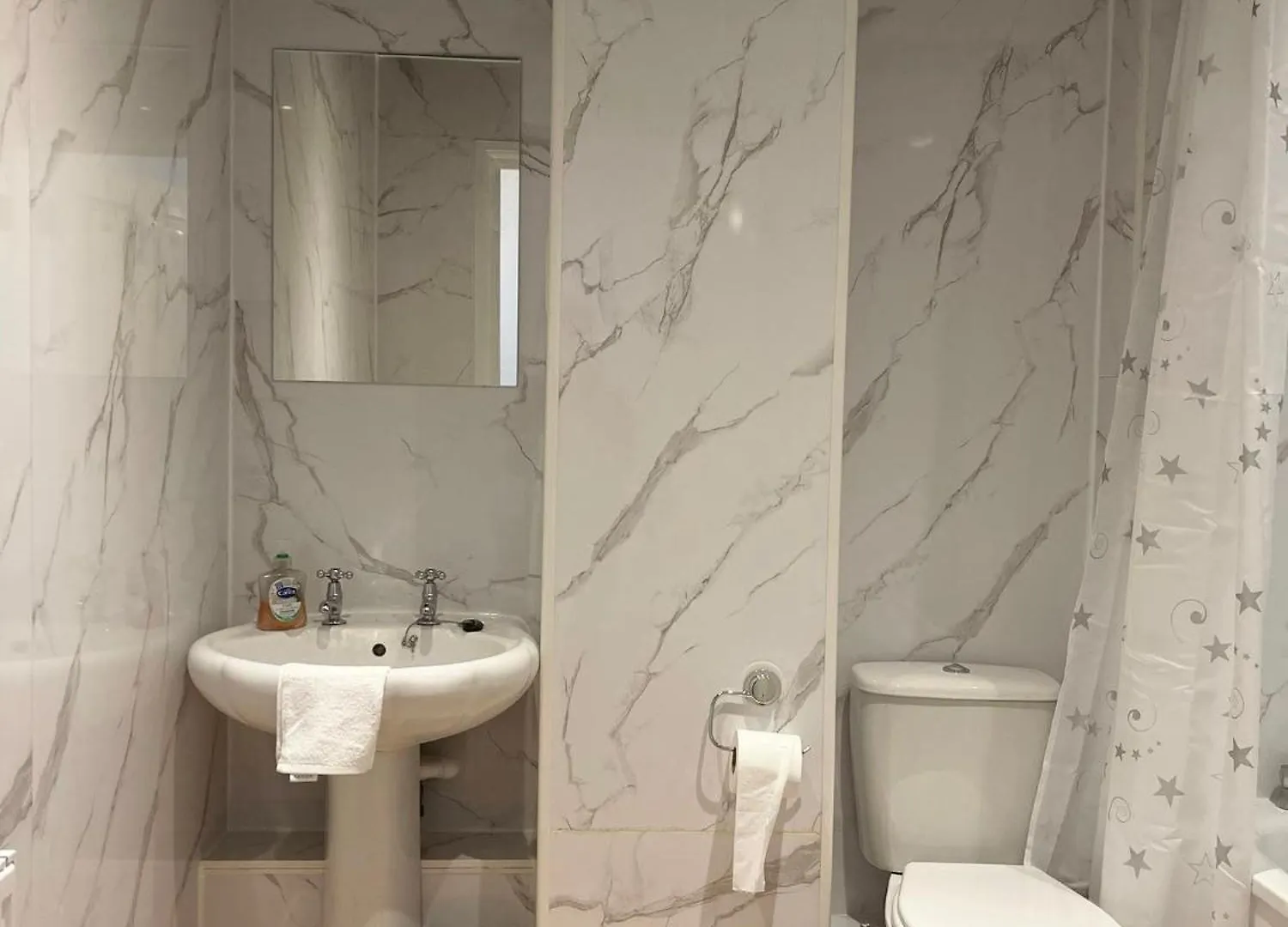 דאגנהאם Eldridge Court Apartment - 1 Bedroom בריטניה